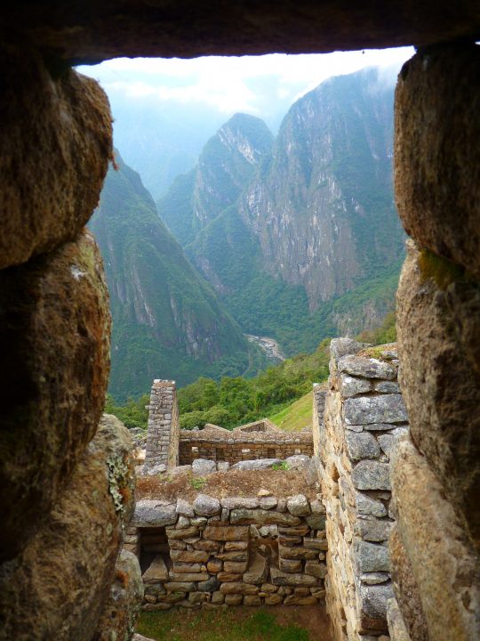 machu-picchu-43392_1920